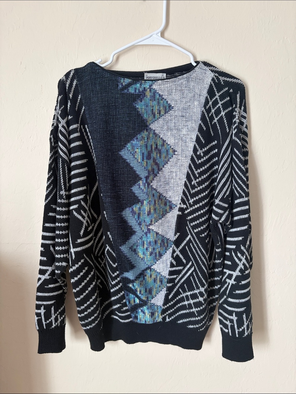 Vintage Portobello Men’s Black Crewneck Sweater with Blue Geometric Panel